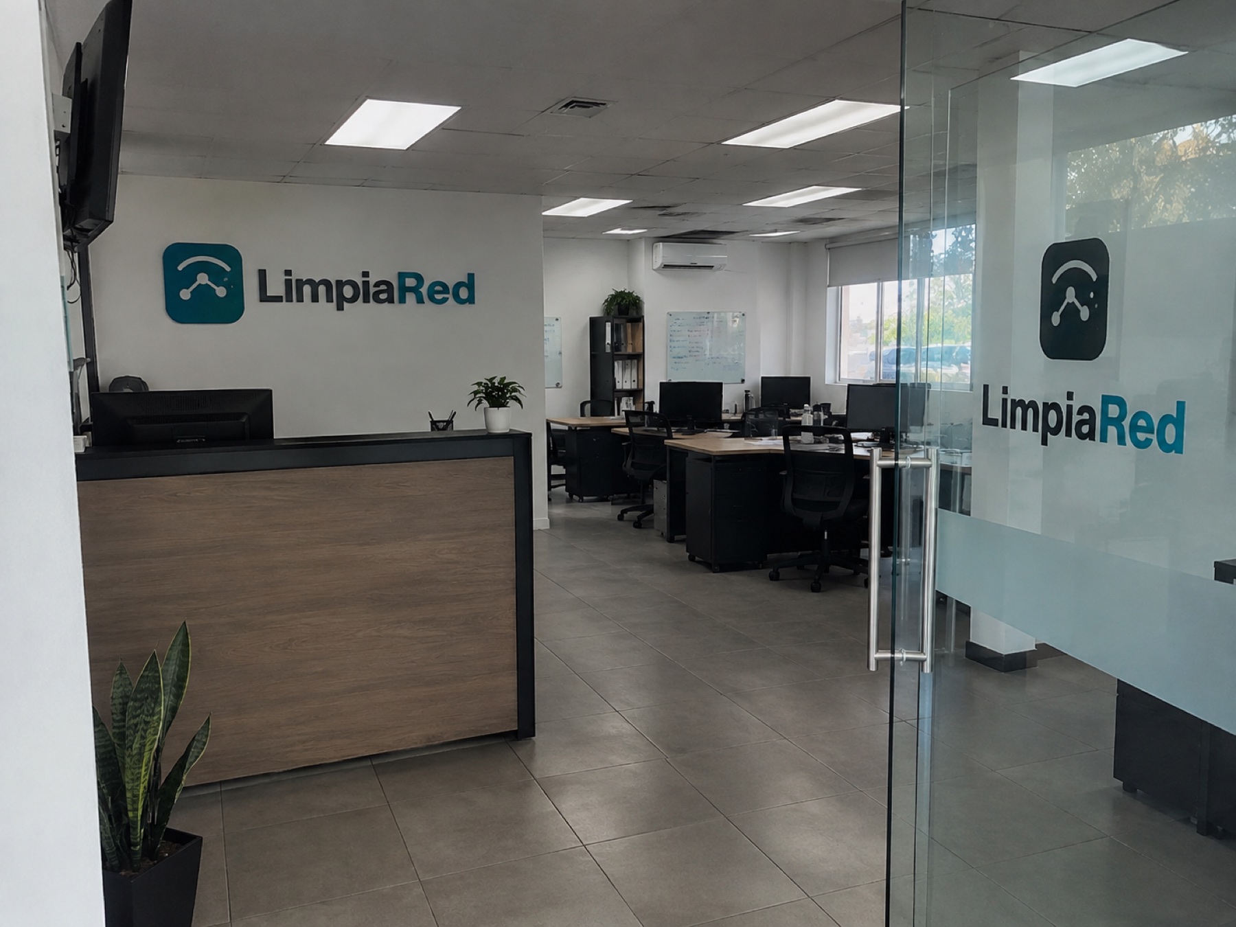 LimpiaRed office